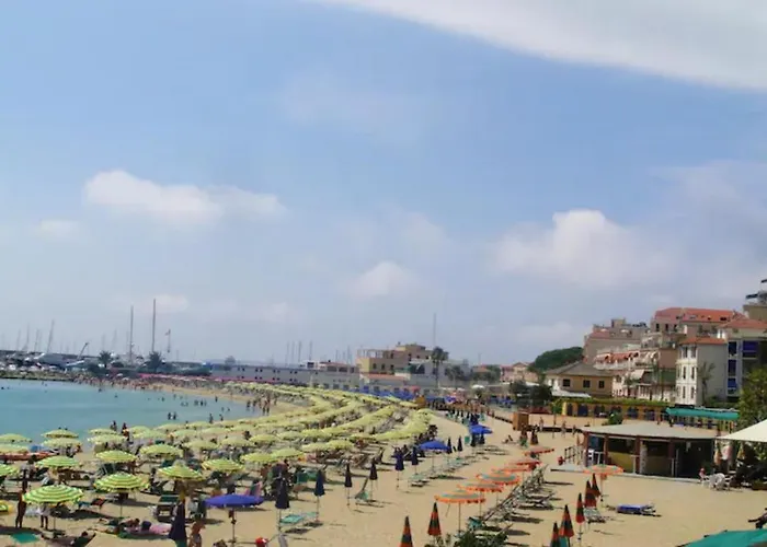 شقة Maison Du Port Vieux *