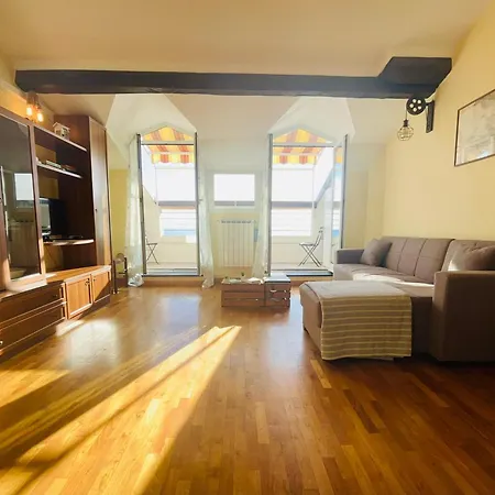 Maison Du Port Vieux Apartamento San Remo